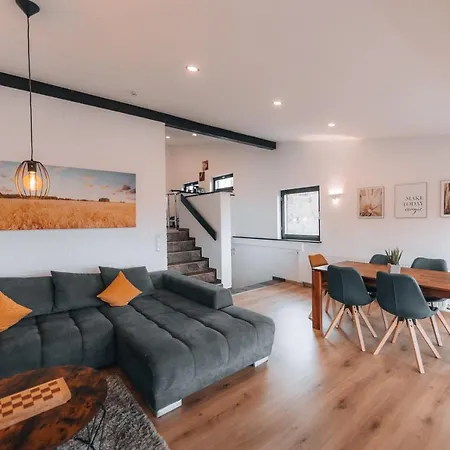 Rhoenkristall Modernes Terrassenhaus Mit Weitblick Бишофсхайм-ан-дер-Рён Экстерьер фото